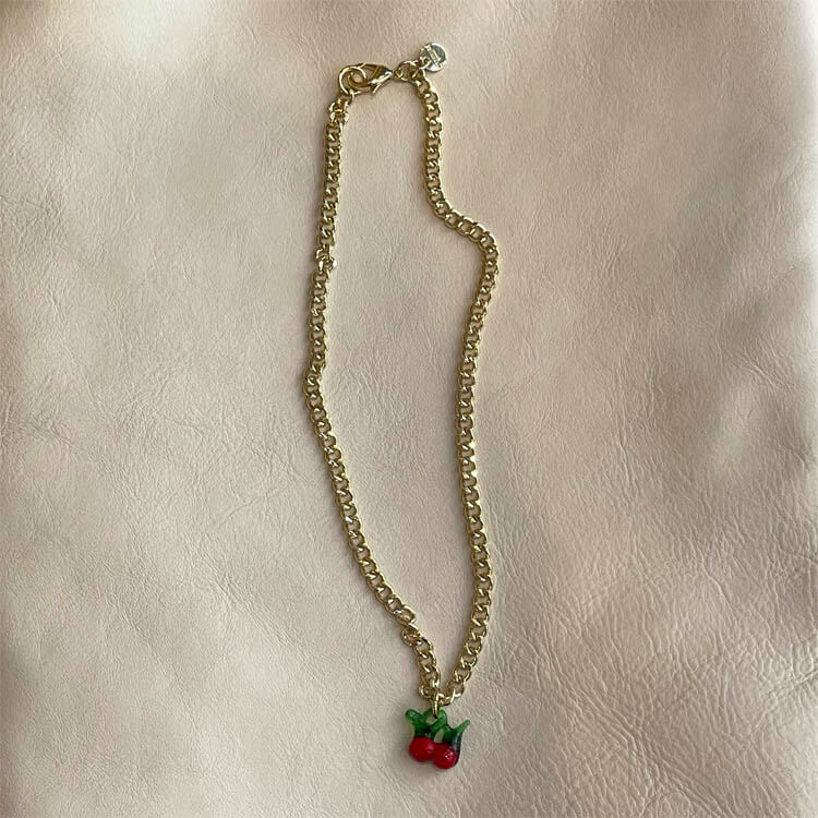Collar Cherry