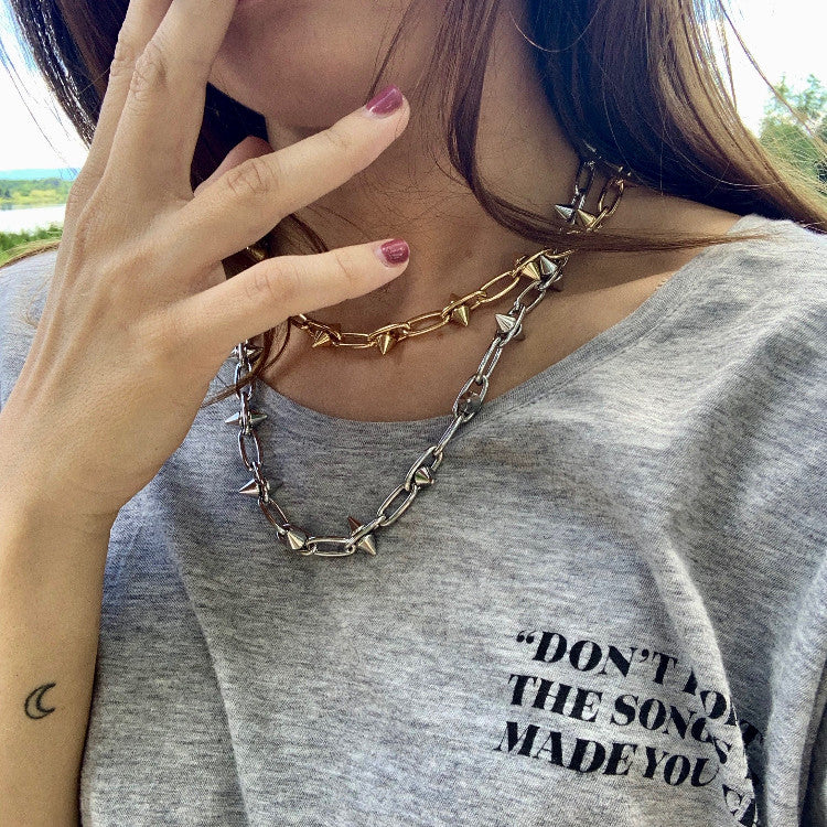 Collar spike oro