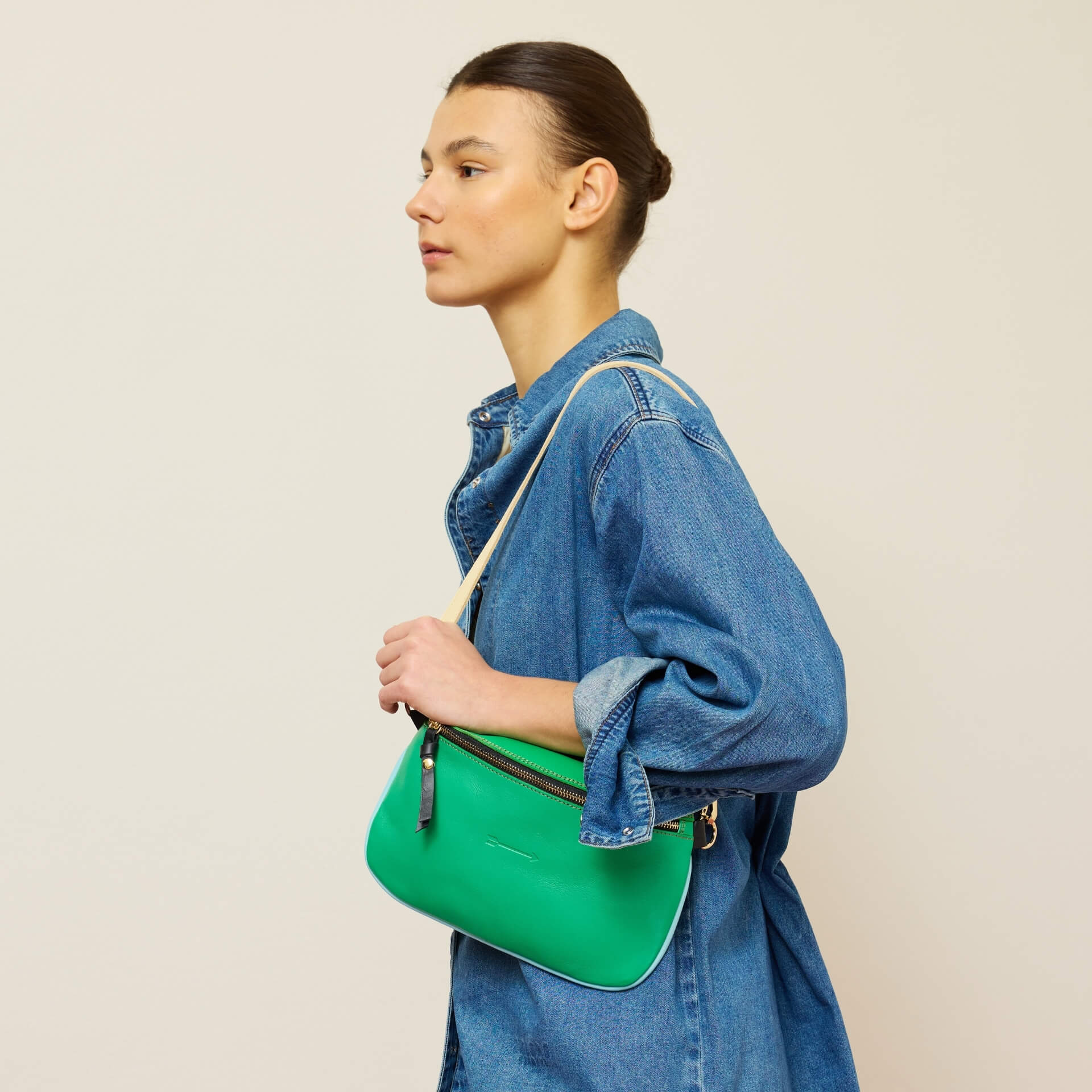 Bum Bag Multicolor Apple, Talco y Celeste