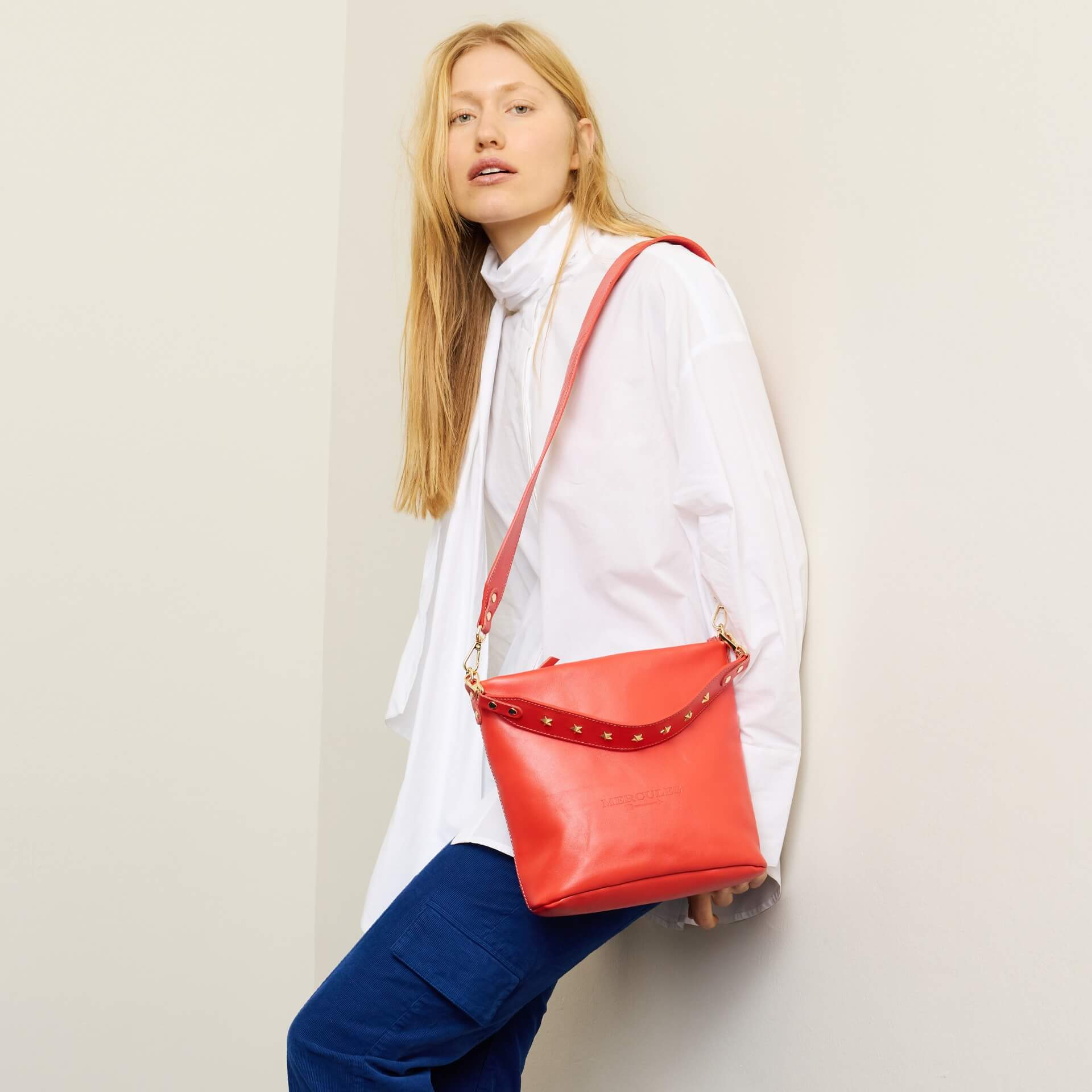Tango Coral | Medium Leather Bag | Mercules