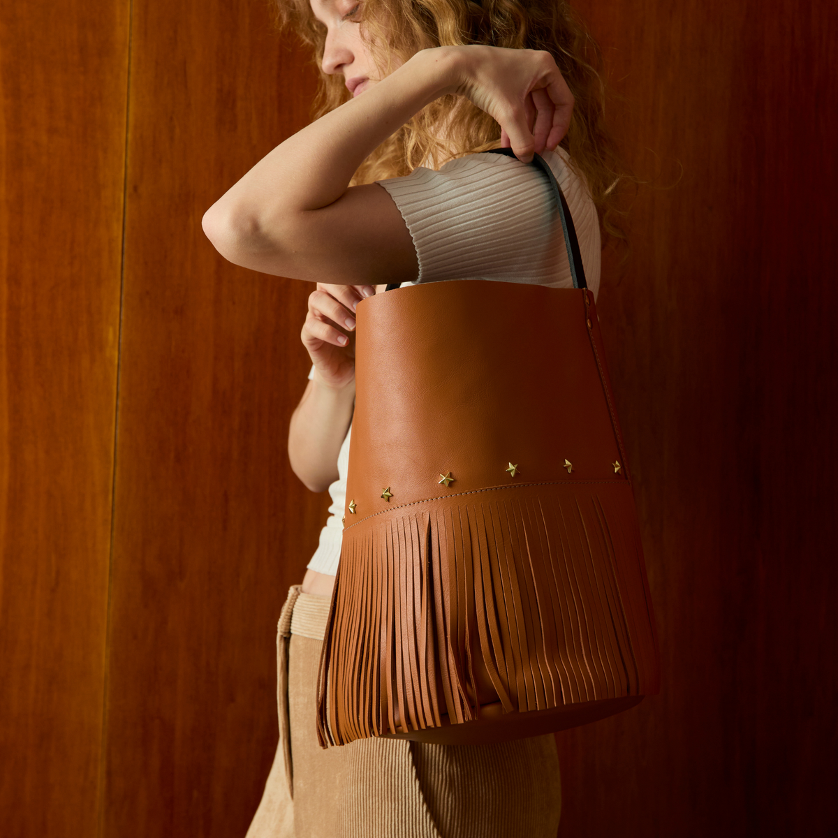 Bucket Fringes Cognac