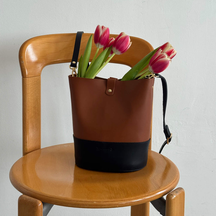 Alamo Bucket Tan Base Negra