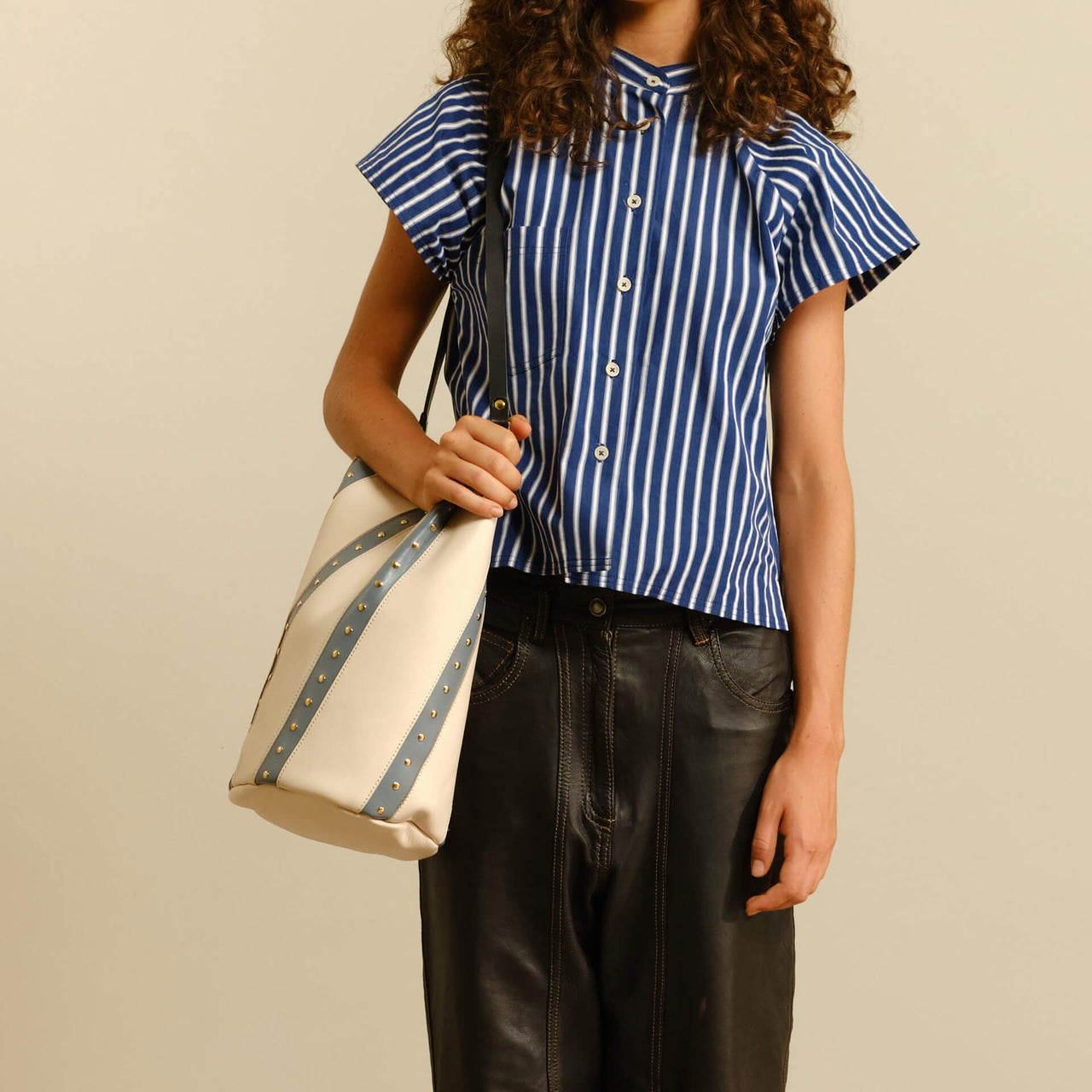 Bucket Twist Bone y Stormy