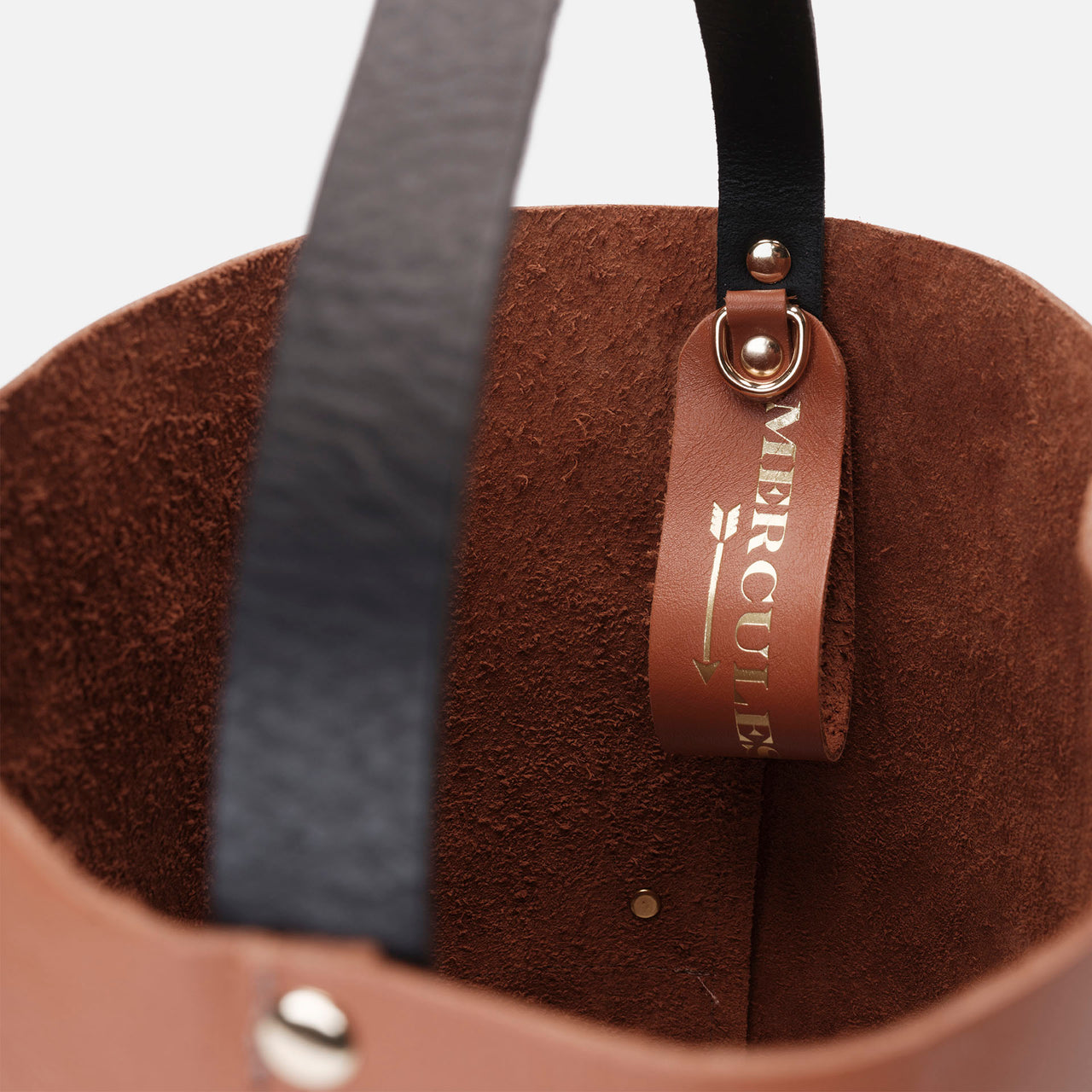 Bucket Fringes Cognac