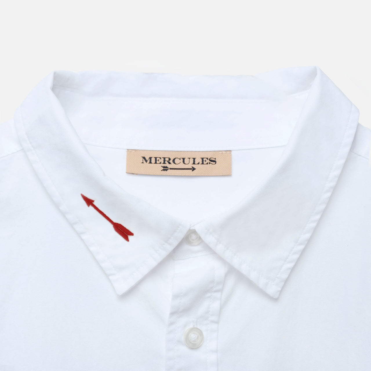 Camisa blanca bordado rojo