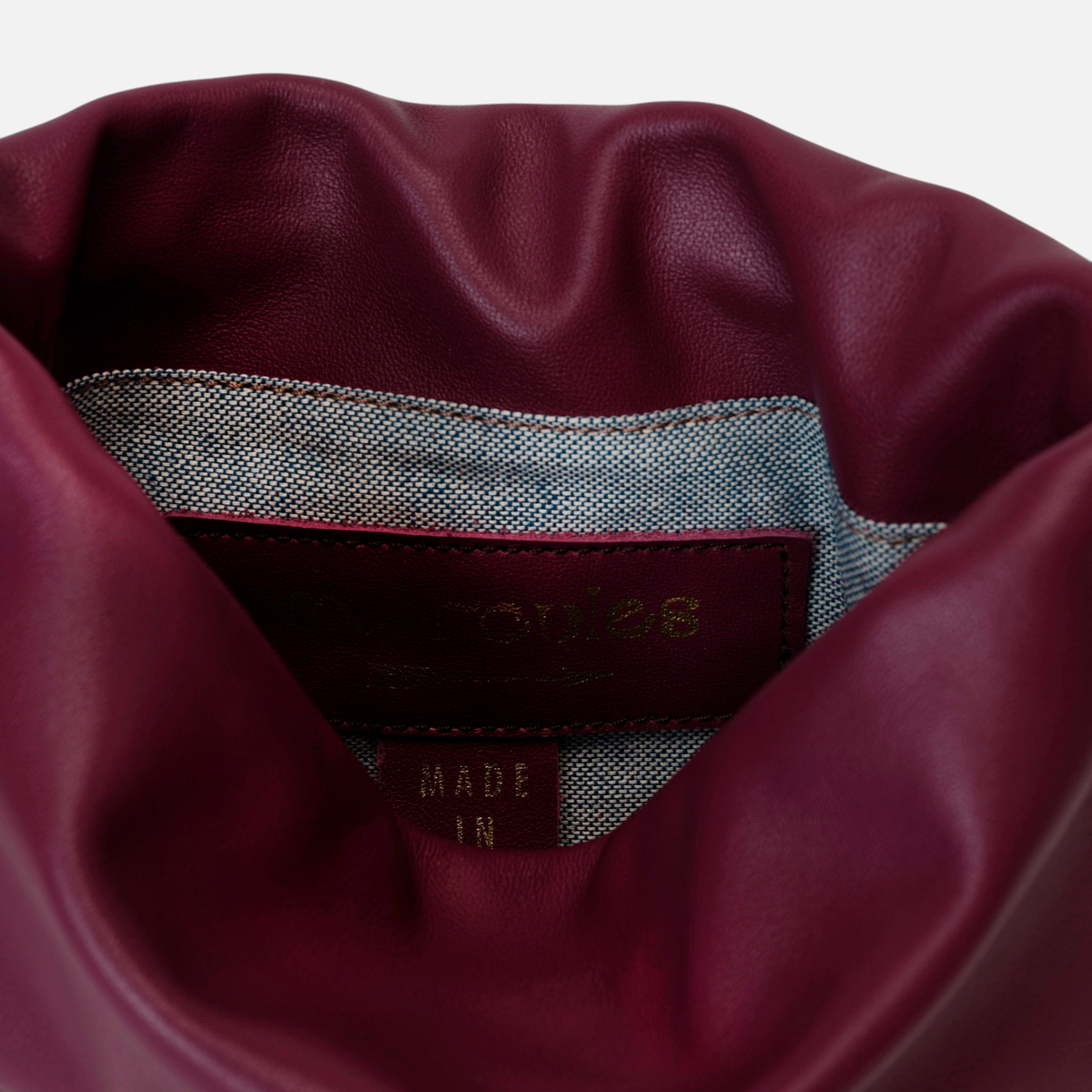 Denis Morado de Mercules – bolso saco de piel morado, vista 5