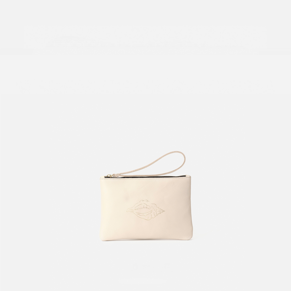 Clutch de piel concha Zipper Shell color hueso, de Mercules