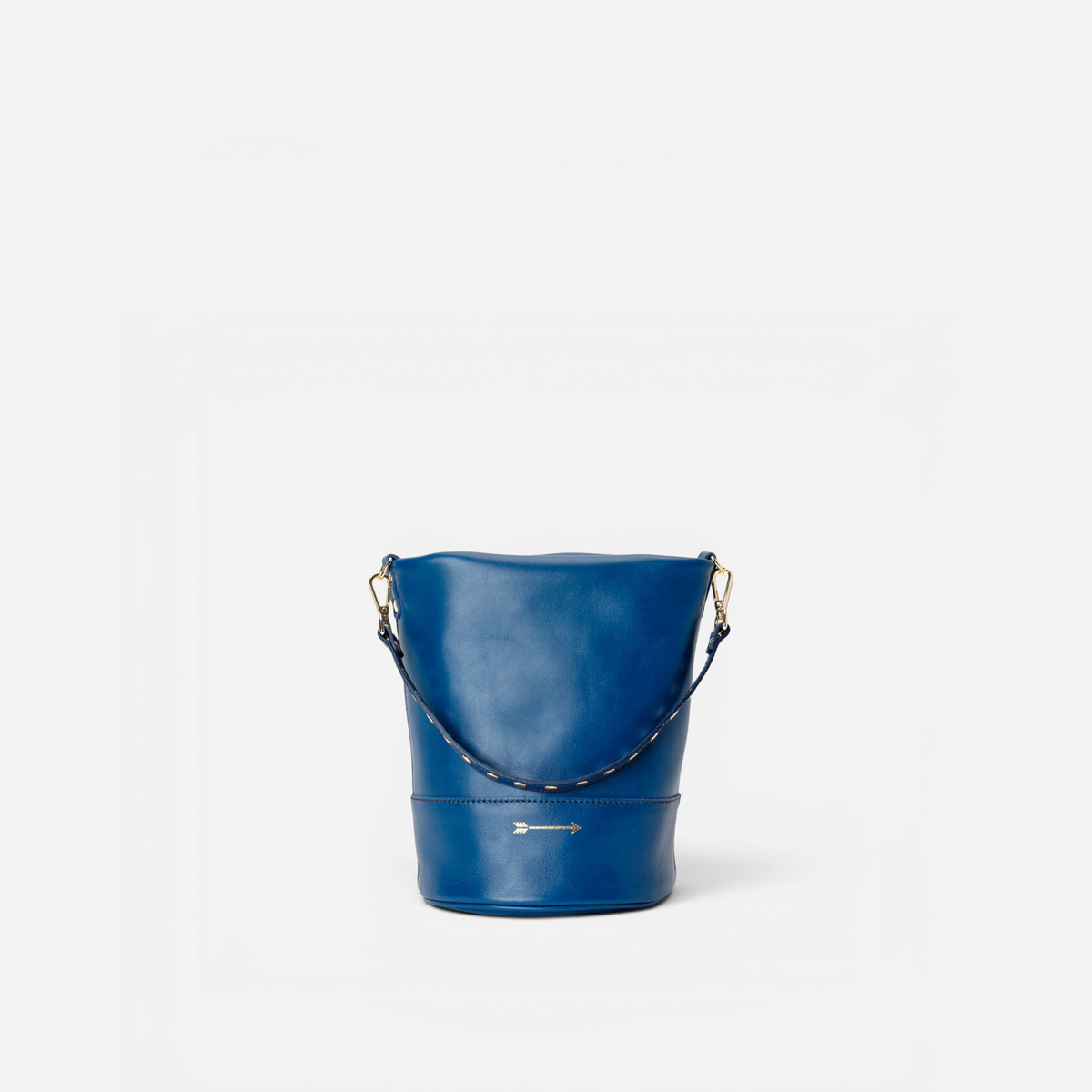 Bolso cubo con tachuelas Perseo color azul marino, de Mercules