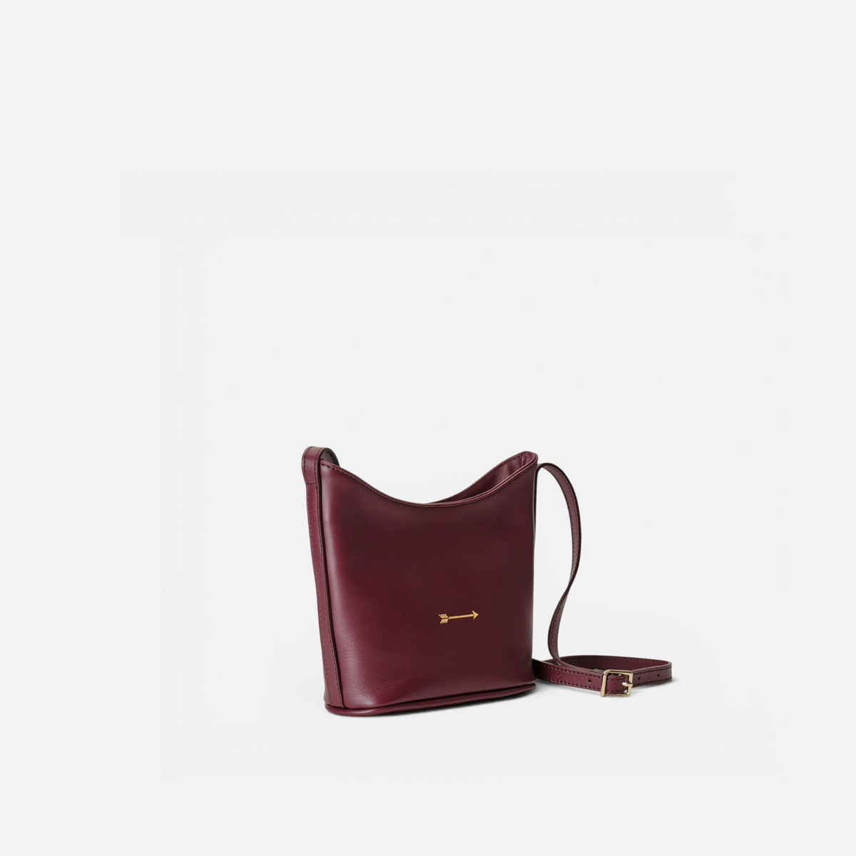 Otra vista: bolso bandolera de piel Corbet color burdeos, de Mercules