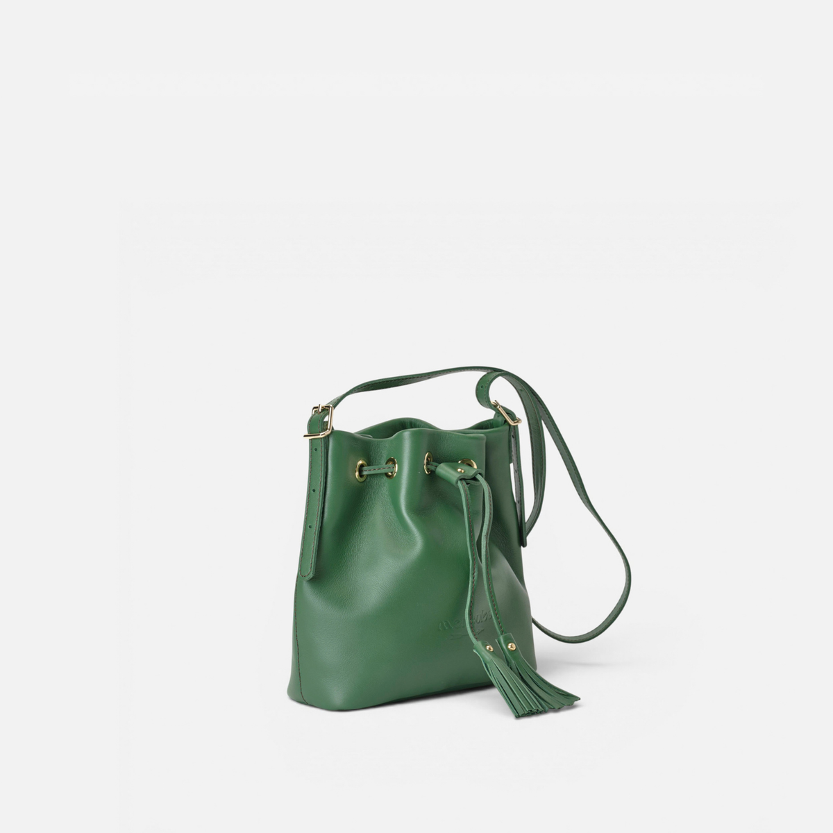 Otra vista: bolso bombonera de piel Pampa color verde, de Mercules