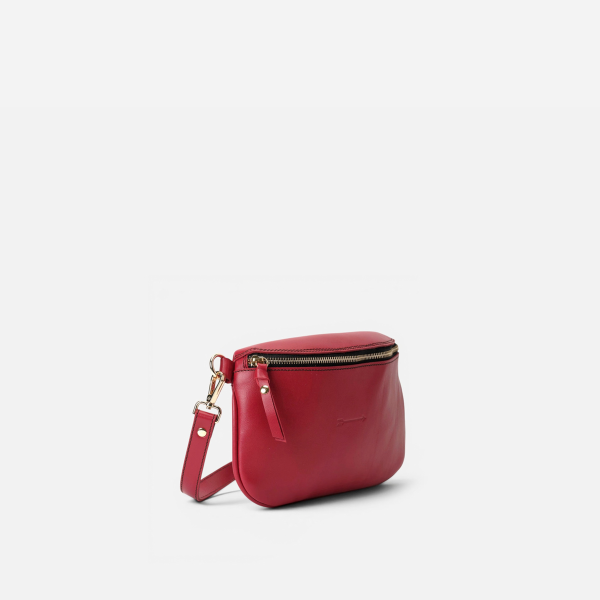 Otra vista: riñonera de piel Bum bag color rojo lipstick, de Mercules