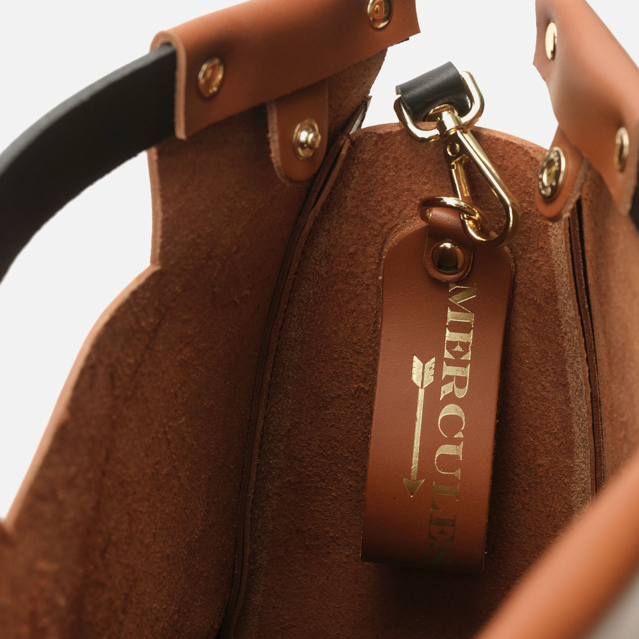 Alamo Satchel Tan Base Negra Tan