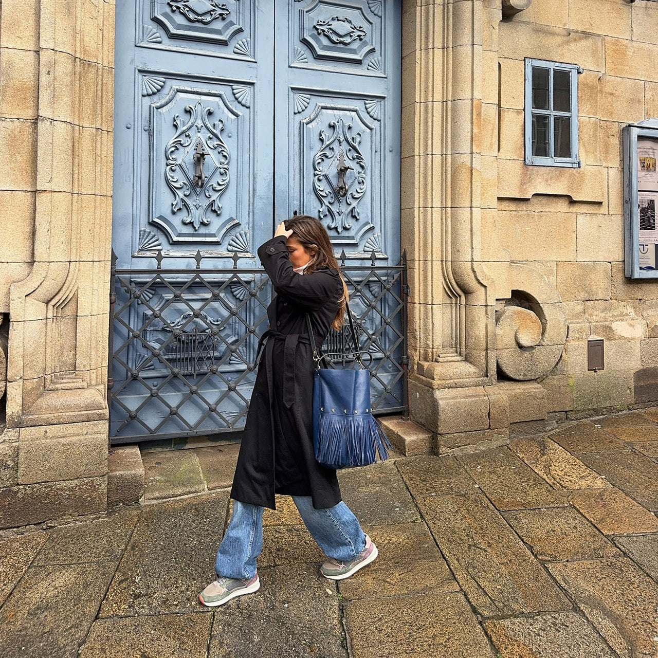 Bucket Fringes Night Blue