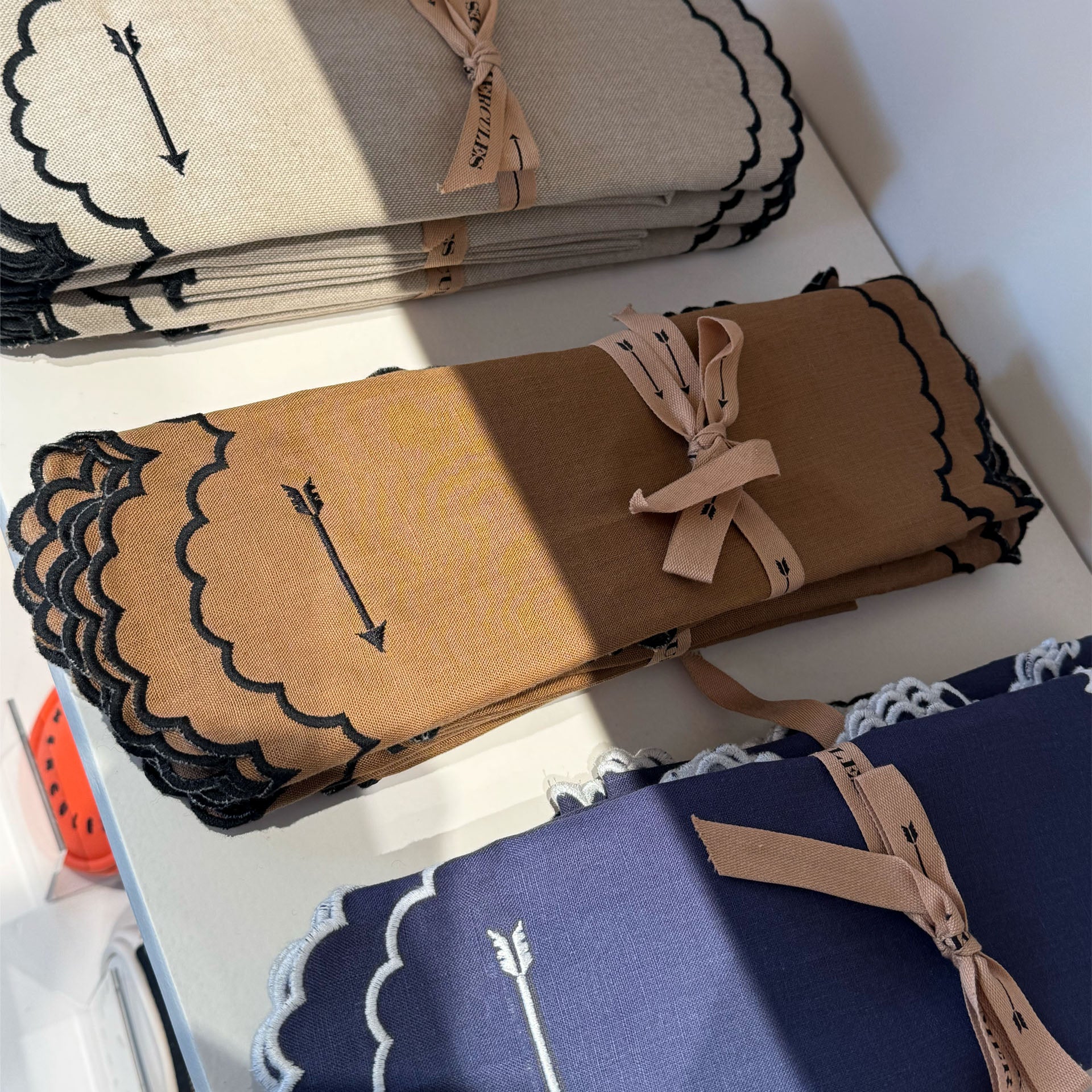 Pack 2 Manteles individuales y servilletas Mostaza